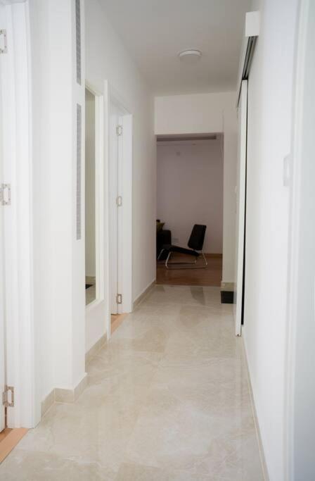 Downtown, Spacious, 2 Bedroom Apartment بلغراد المظهر الخارجي الصورة